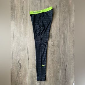 Women’s Nike pro leggings
